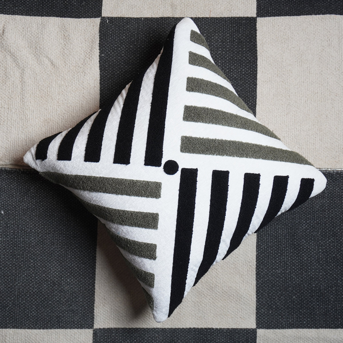 Black & Grey Cushion 2