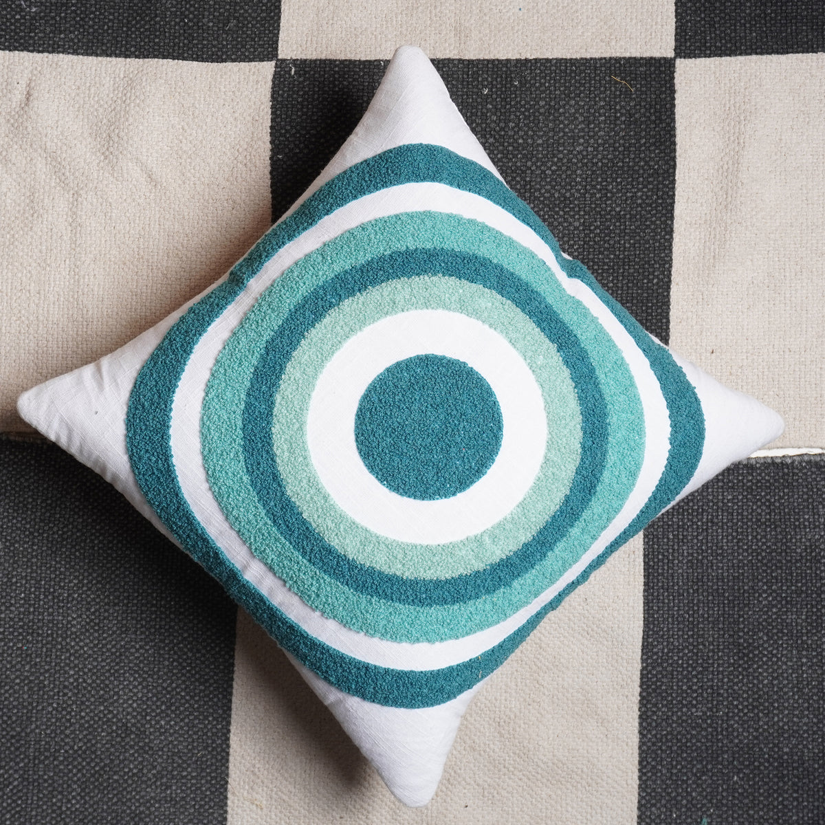 Teaqua Maze Hues Cushion 9