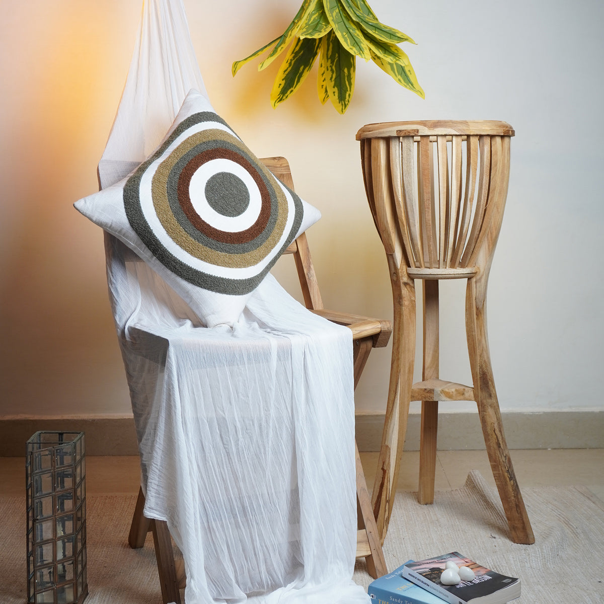 Multiconcentric Earthy Hues Cushion 10